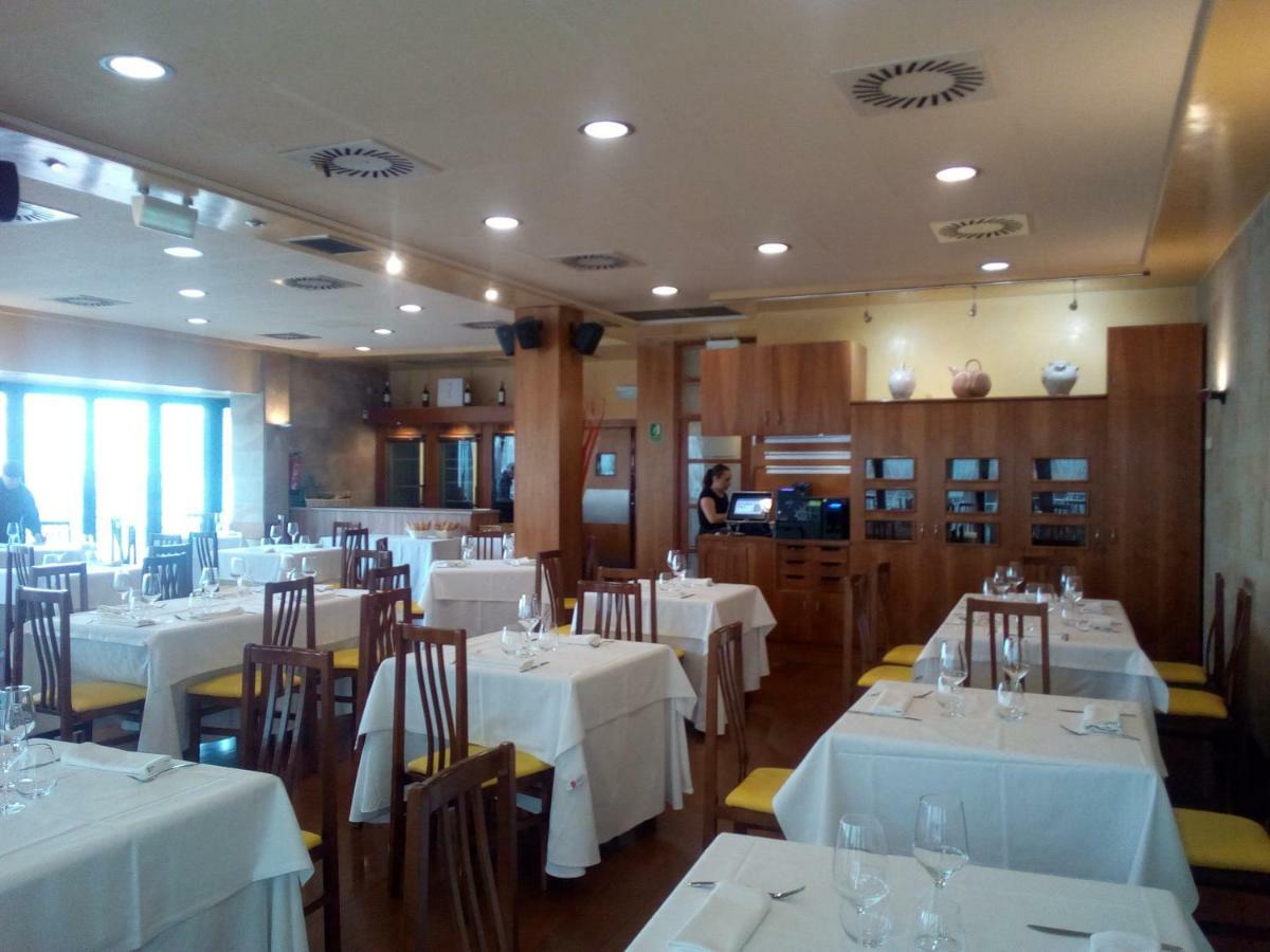 Hotel La Bilbaina à Vitoria-Gasteiz Extérieur photo
