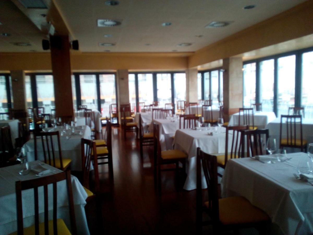 Hotel La Bilbaina à Vitoria-Gasteiz Extérieur photo