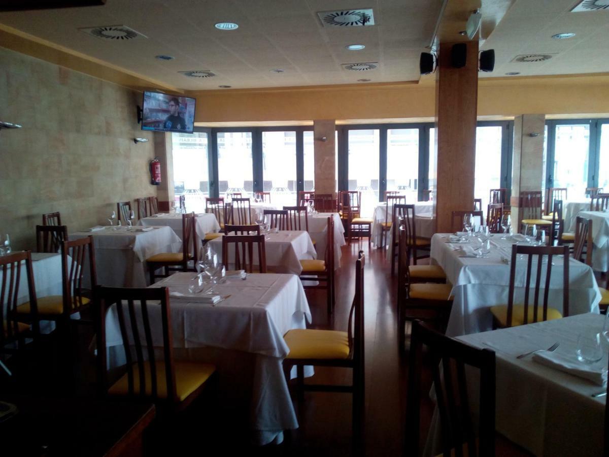 Hotel La Bilbaina à Vitoria-Gasteiz Extérieur photo