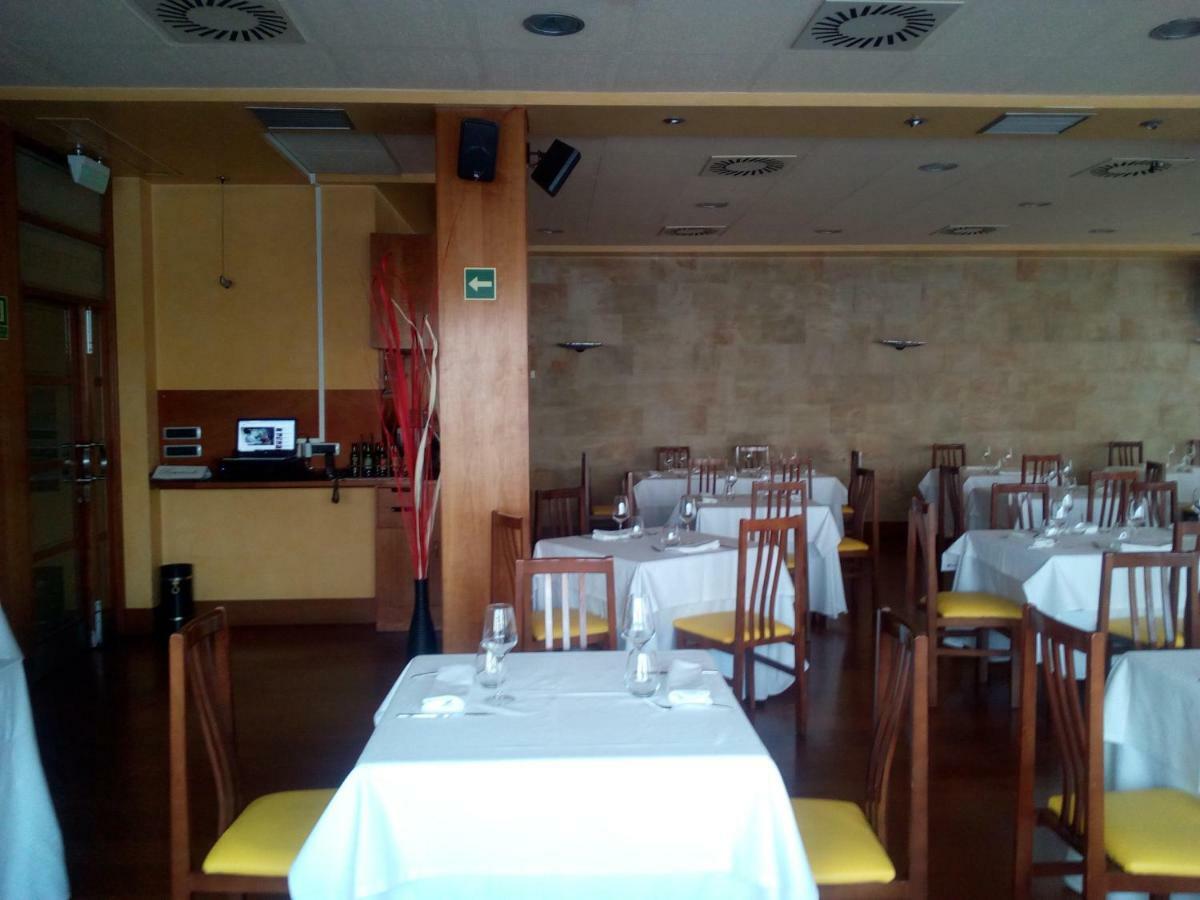 Hotel La Bilbaina à Vitoria-Gasteiz Extérieur photo